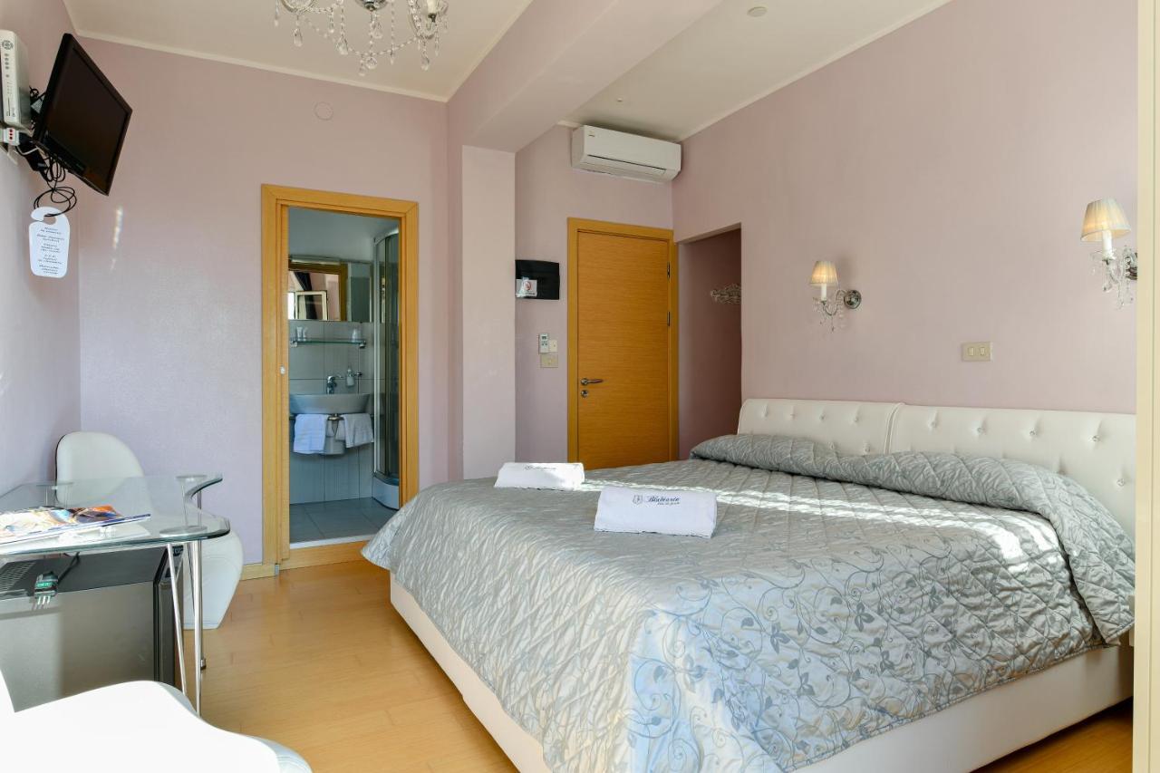 Hotel Boutique Blumarin Лидо ди Йезоло Екстериор снимка
