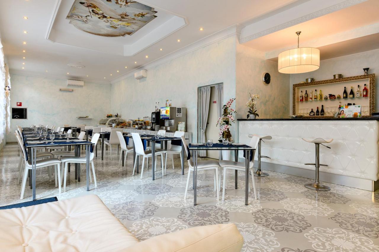 Hotel Boutique Blumarin Лидо ди Йезоло Екстериор снимка