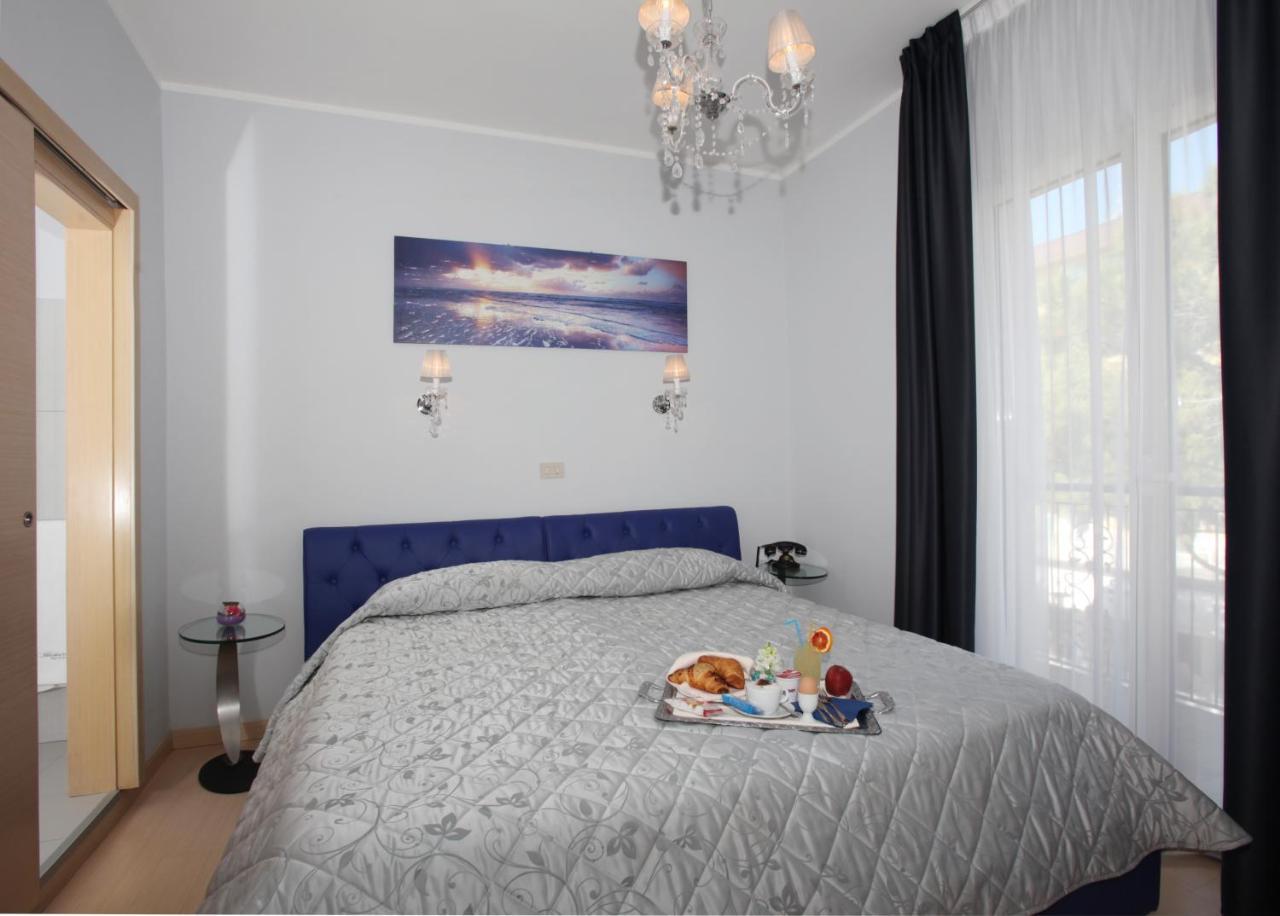 Hotel Boutique Blumarin Лидо ди Йезоло Екстериор снимка