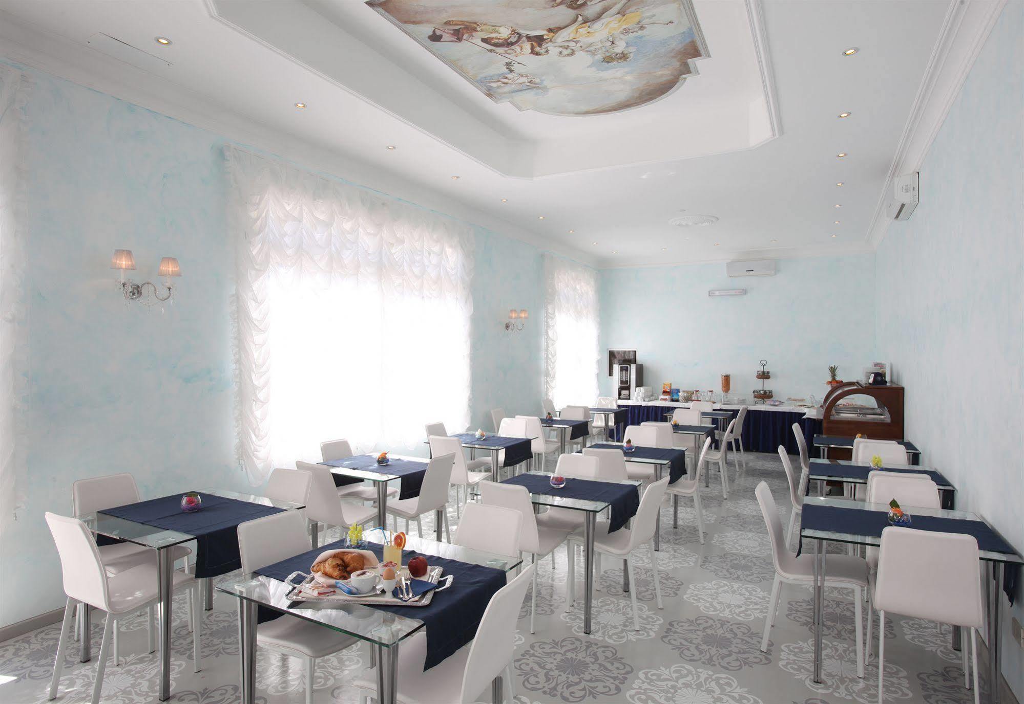 Hotel Boutique Blumarin Лидо ди Йезоло Екстериор снимка